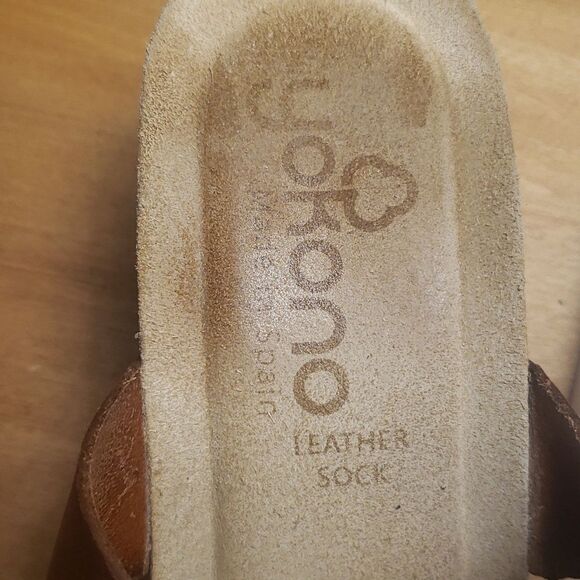 Yokono  Sandal Womens sz 8 Slide Wedge Tan Leather Silver Buckle - Picture 5 of 7